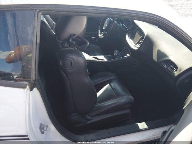 2018 DODGE CHALLENGER SXT PLUS 5