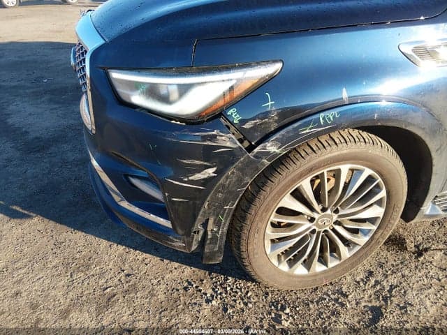 2019 INFINITI QX80 LUXE 6