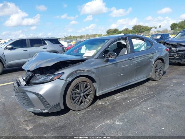 2025 TOYOTA CAMRY SE 2