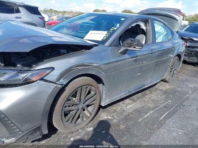 2025 TOYOTA CAMRY SE 6