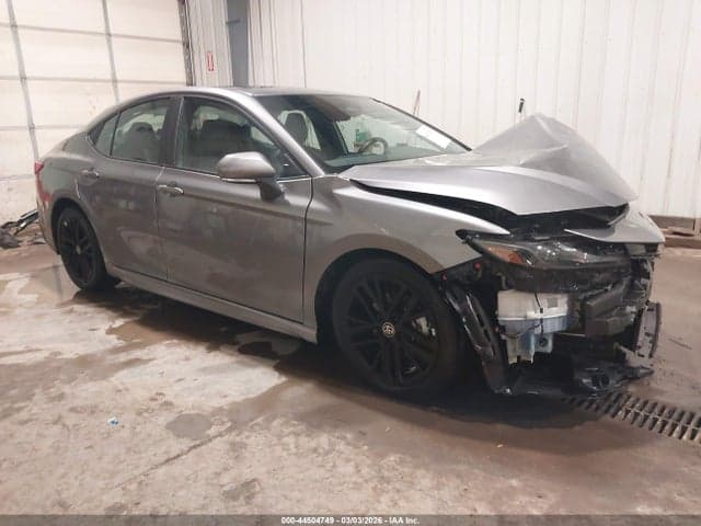 2025 TOYOTA CAMRY SE - 1