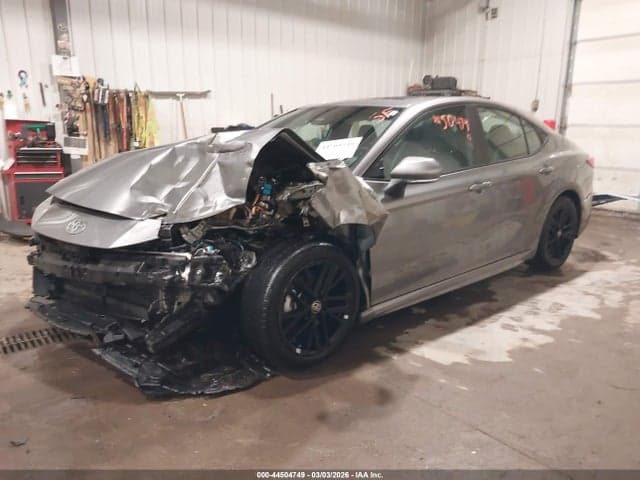 2025 TOYOTA CAMRY SE 2