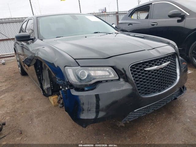 2018 CHRYSLER 300 TOURING 1
