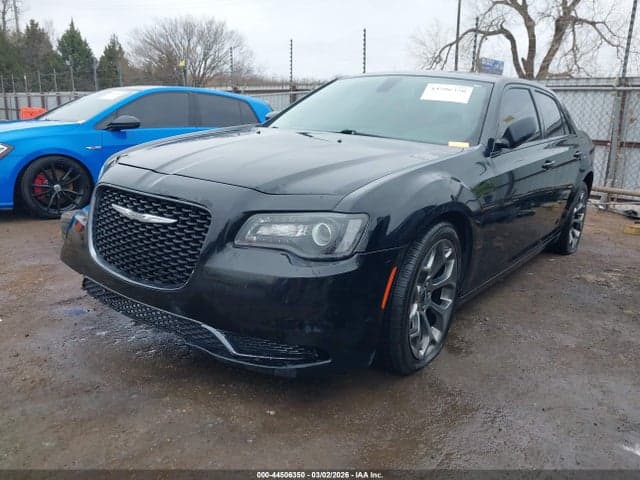 2018 CHRYSLER 300 TOURING 2