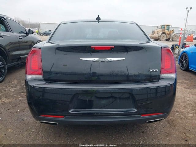 2018 CHRYSLER 300 TOURING 17
