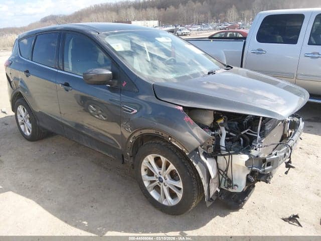 2019 FORD ESCAPE SE 1