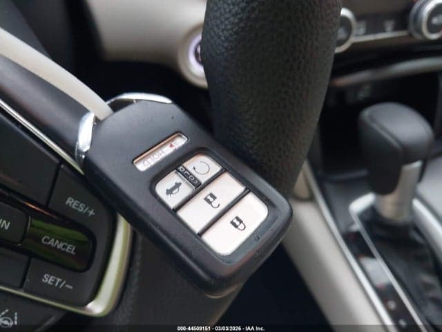 2020 HONDA ACCORD EX 11