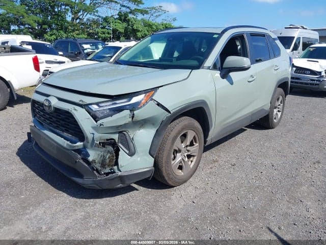 2024 TOYOTA RAV4 XLE 2