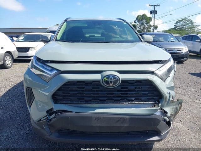 2024 TOYOTA RAV4 XLE 12