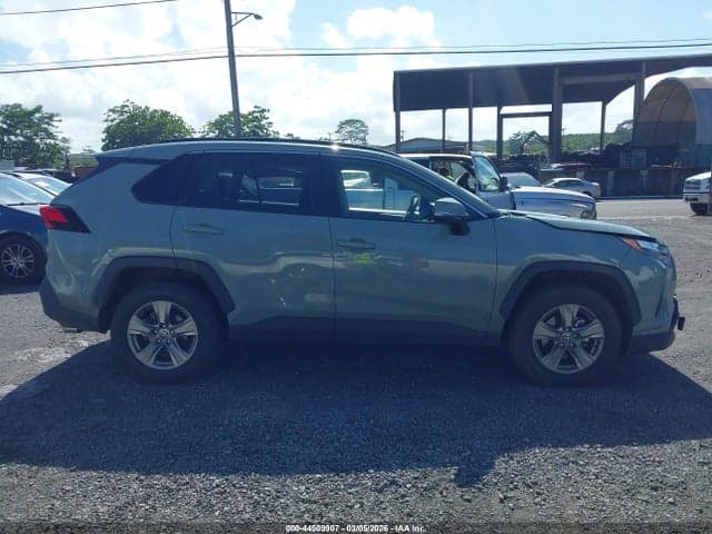 2024 TOYOTA RAV4 XLE 13