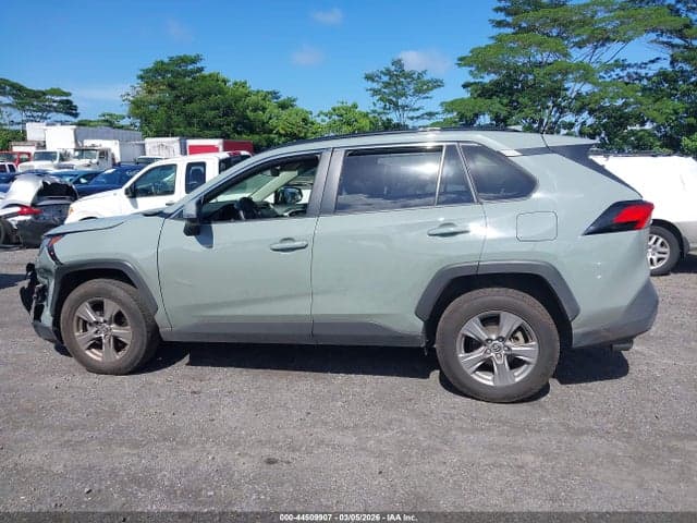 2024 TOYOTA RAV4 XLE 14