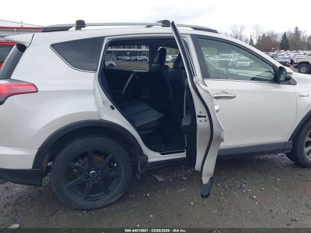 2017 TOYOTA RAV4 HYBRID LIMITED 8