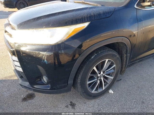 2018 TOYOTA HIGHLANDER XLE 18