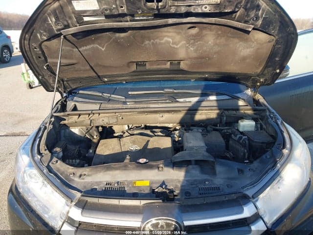 2018 TOYOTA HIGHLANDER XLE 10