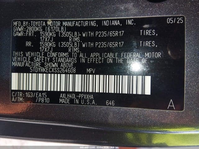 2025 TOYOTA SIENNA XLE 9