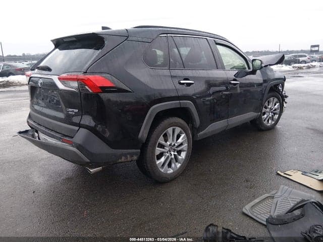 2019 TOYOTA RAV4 LIMITED 4