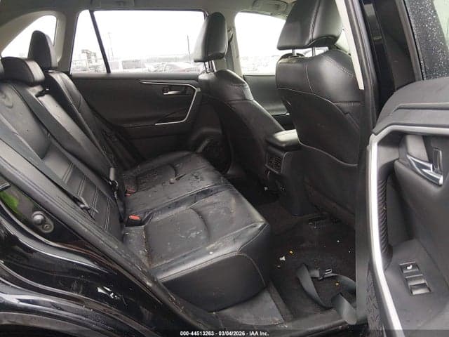2019 TOYOTA RAV4 LIMITED 8