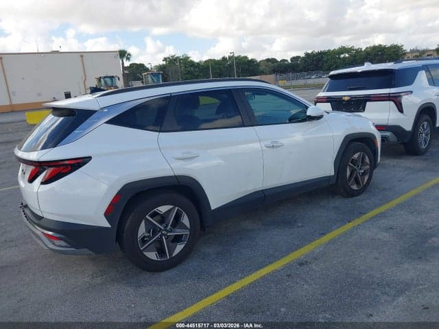 2026 HYUNDAI TUCSON SEL 4
