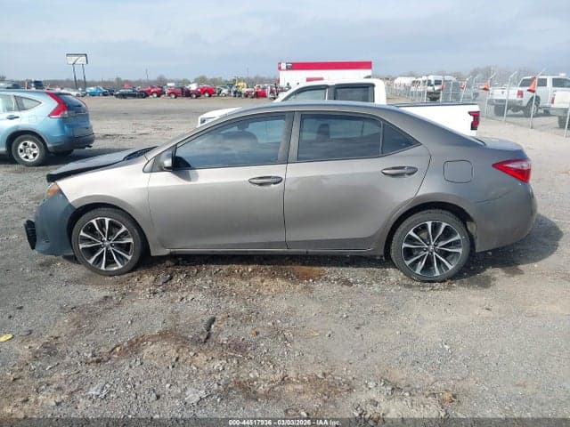 2018 TOYOTA COROLLA LE 14