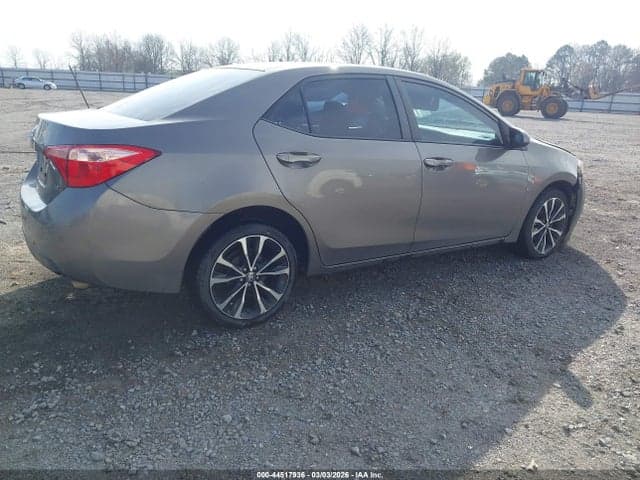 2018 TOYOTA COROLLA LE 4