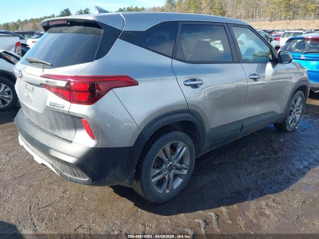 2021 KIA SELTOS LX 4