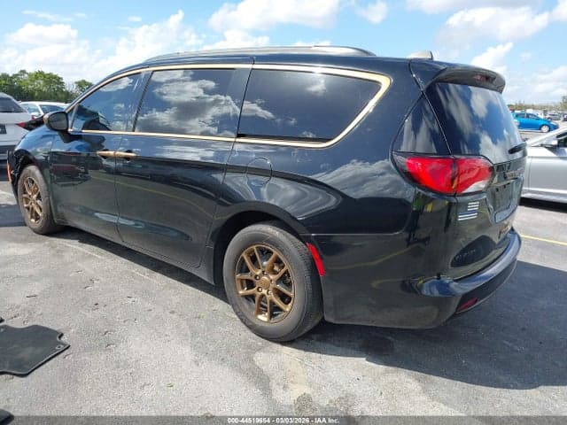 2021 CHRYSLER VOYAGER LXI 3