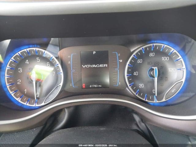2021 CHRYSLER VOYAGER LXI 7