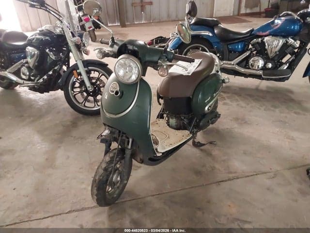2024 HONDA NCW50 2