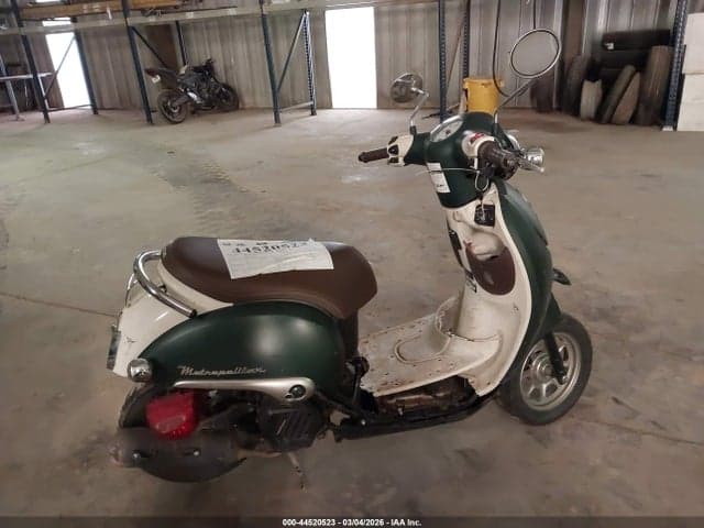 2024 HONDA NCW50 12