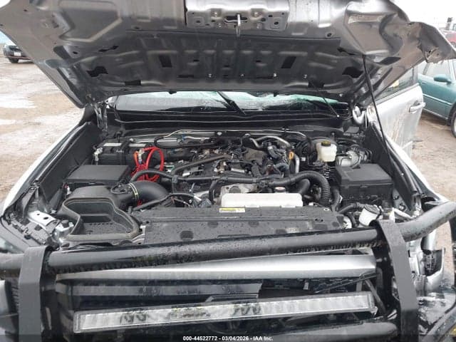 2025 TOYOTA TACOMA SR5 10