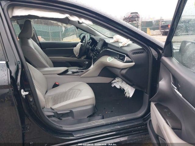 2021 TOYOTA CAMRY SE 5