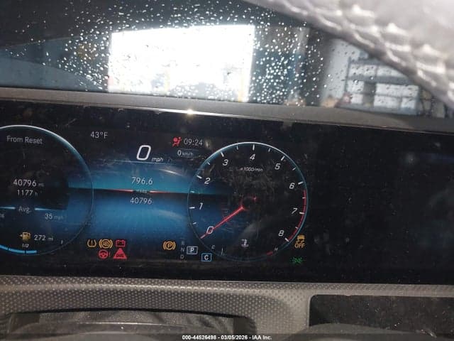 2022 MERCEDES-BENZ A 220 4MATIC 7