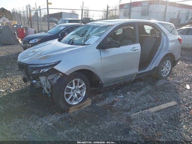 2022 CHEVROLET EQUINOX AWD LS 2