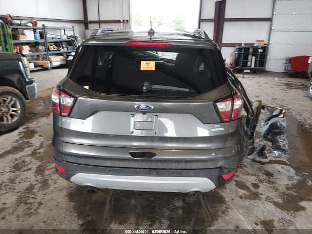 2017 FORD ESCAPE SE 16