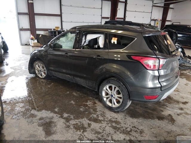 2017 FORD ESCAPE SE 3
