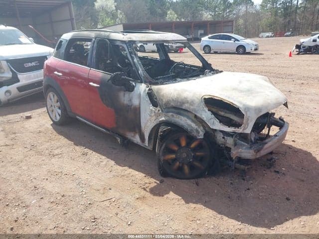2015 MINI COUNTRYMAN COOPER 1