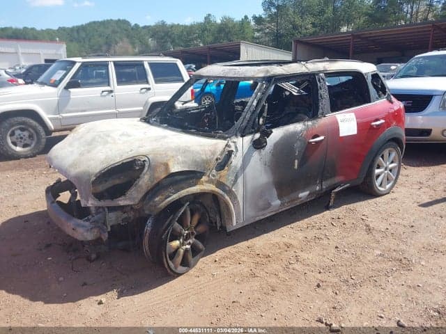 2015 MINI COUNTRYMAN COOPER 2