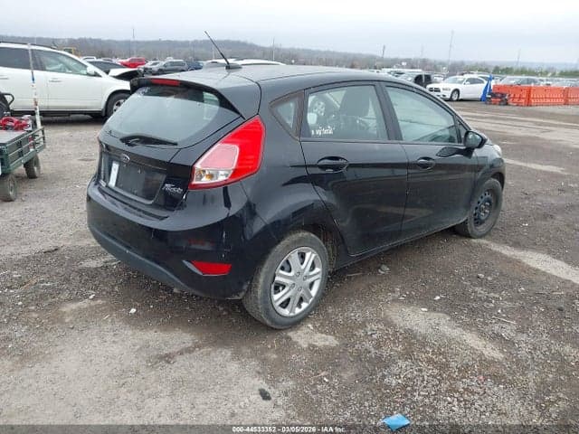 2017 FORD FIESTA S 4