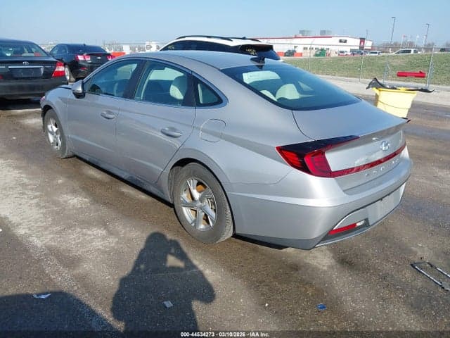 2023 HYUNDAI SONATA SE 3