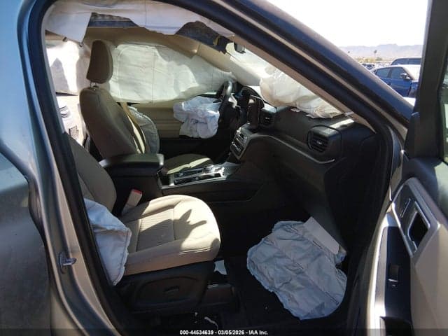 2022 FORD EXPLORER XLT 5