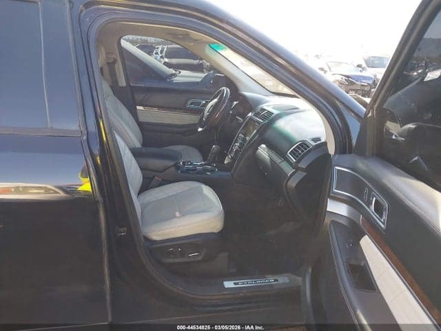 2016 FORD EXPLORER PLATINUM 5