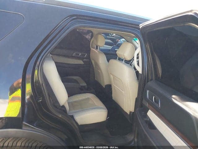 2016 FORD EXPLORER PLATINUM 8