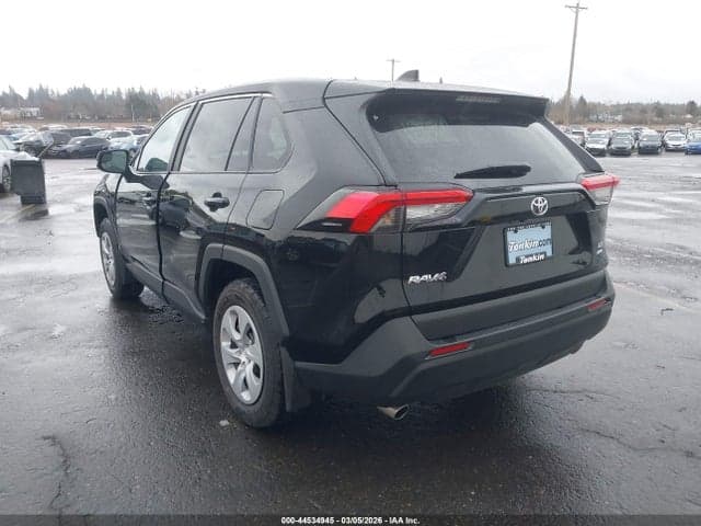 2025 TOYOTA RAV4 LE 3