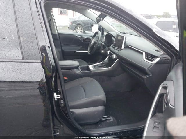 2025 TOYOTA RAV4 LE 5