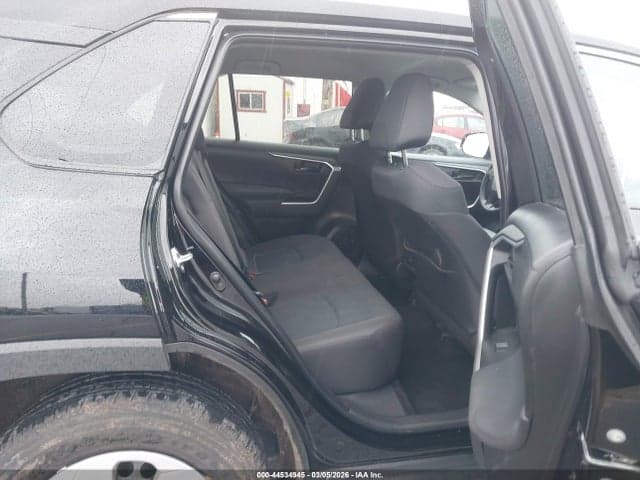 2025 TOYOTA RAV4 LE 8