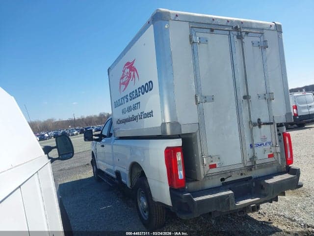 2023 FORD F-250 3