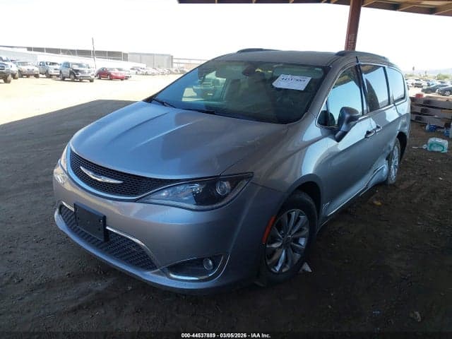 2017 CHRYSLER PACIFICA TOURING-L 2