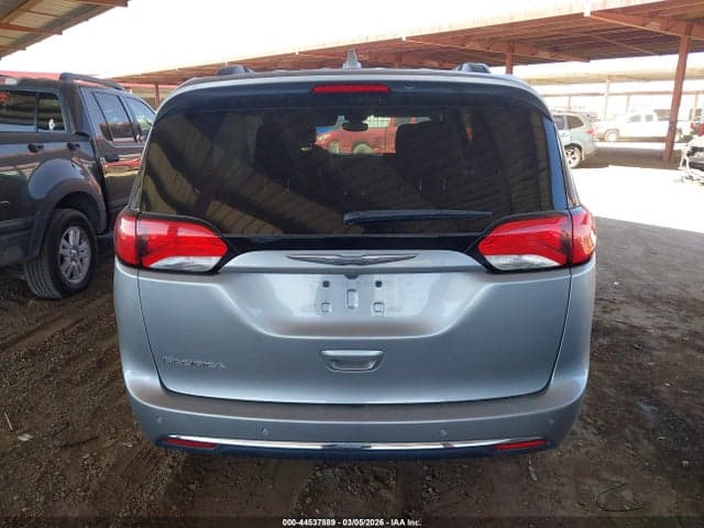 2017 CHRYSLER PACIFICA TOURING-L 16