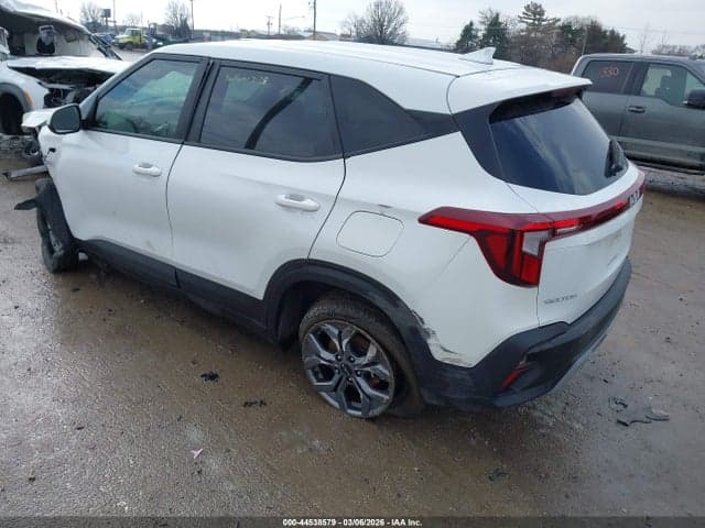 2024 KIA SELTOS LX 3