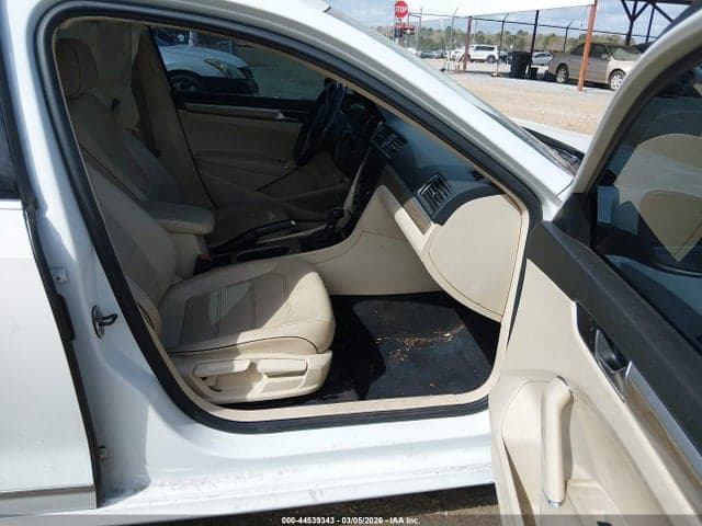 2017 VOLKSWAGEN PASSAT 1.8T SE 5